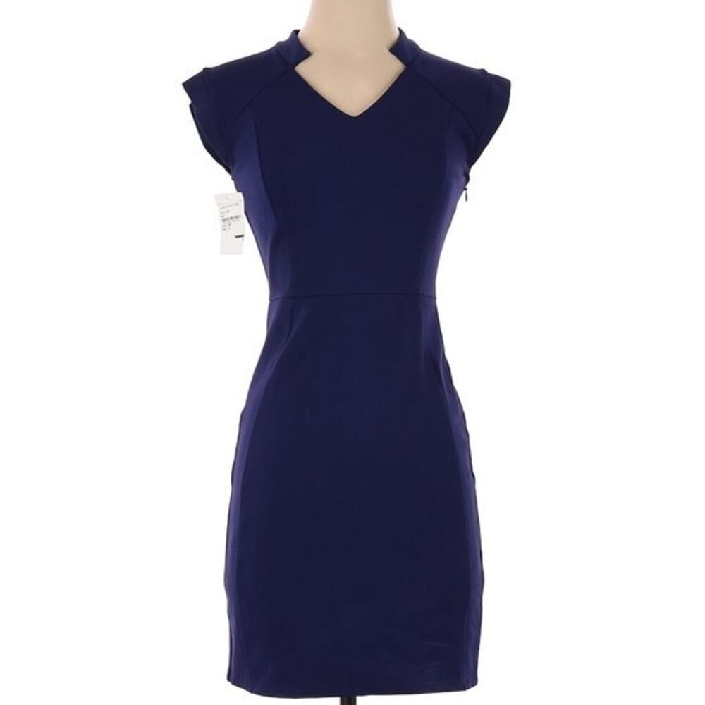 **CLOSET CLEAROUT** 
 Halston Heritage Casual Dress